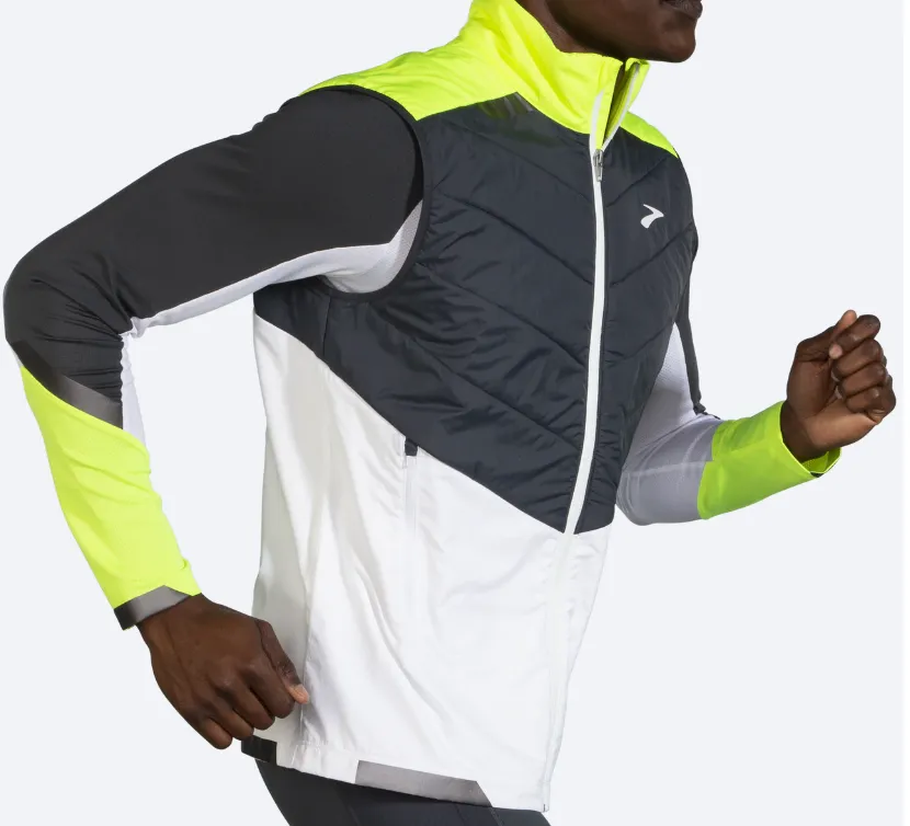 Brooks | Run Visible Insulated Vest | Men's | White/Asphalt/Nightlife