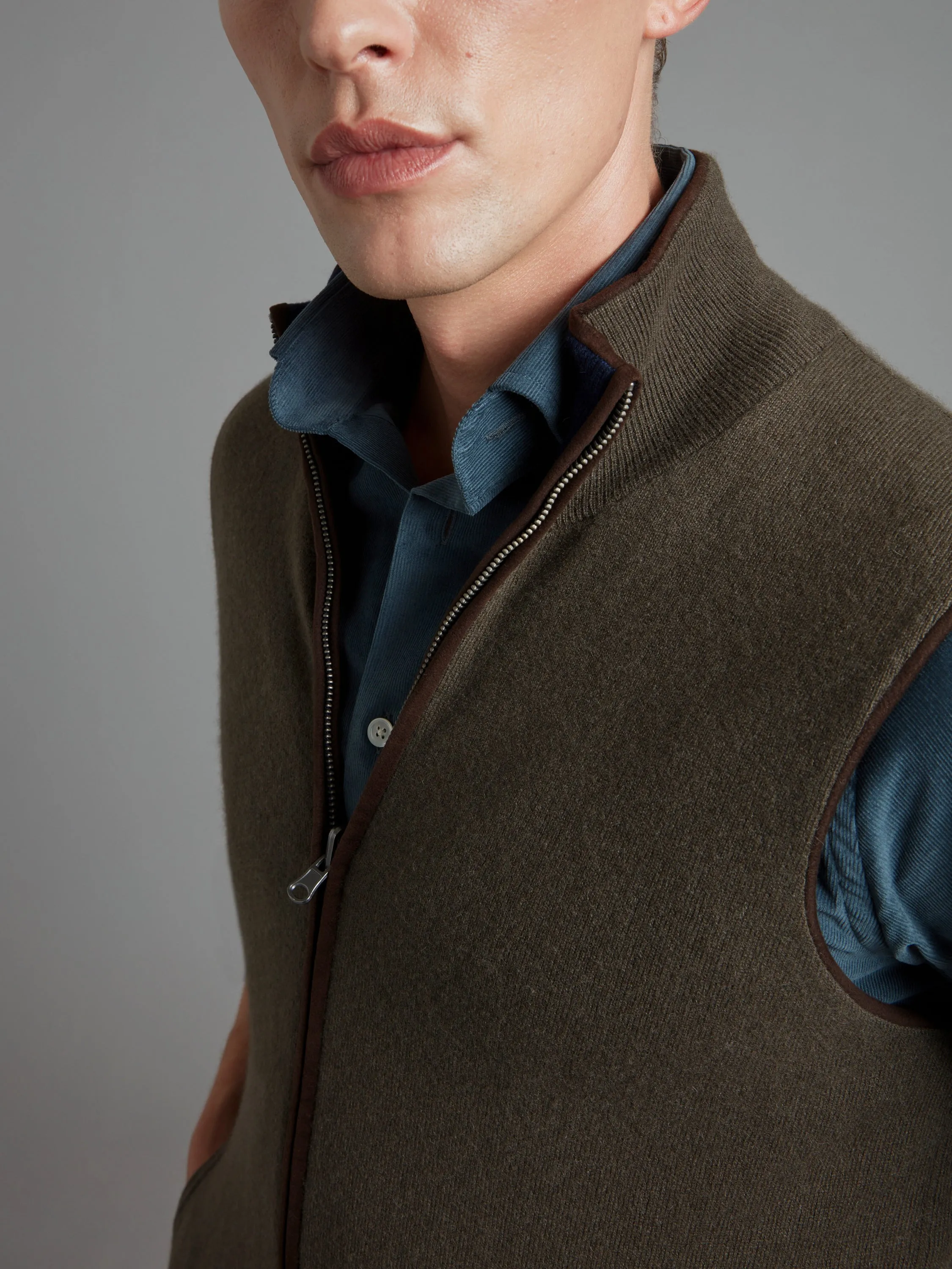 Reversible Cashmere Vest - Navy & Moss