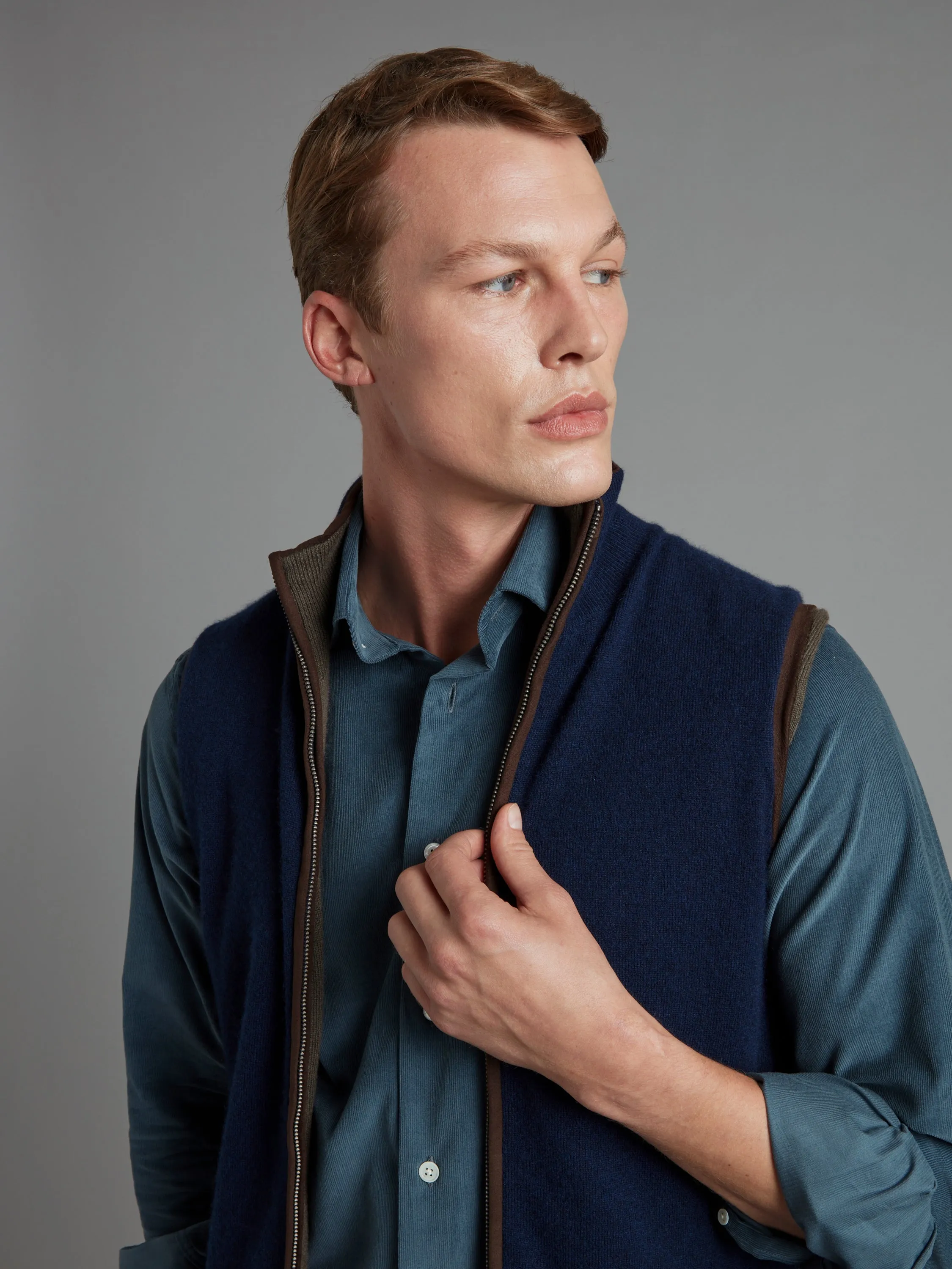 Reversible Cashmere Vest - Navy & Moss